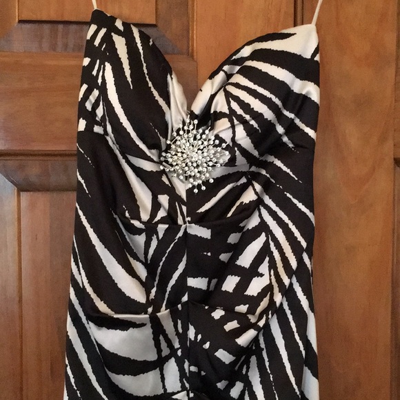 Black and white formal Caché mermaid dress - Picture 3 of 6